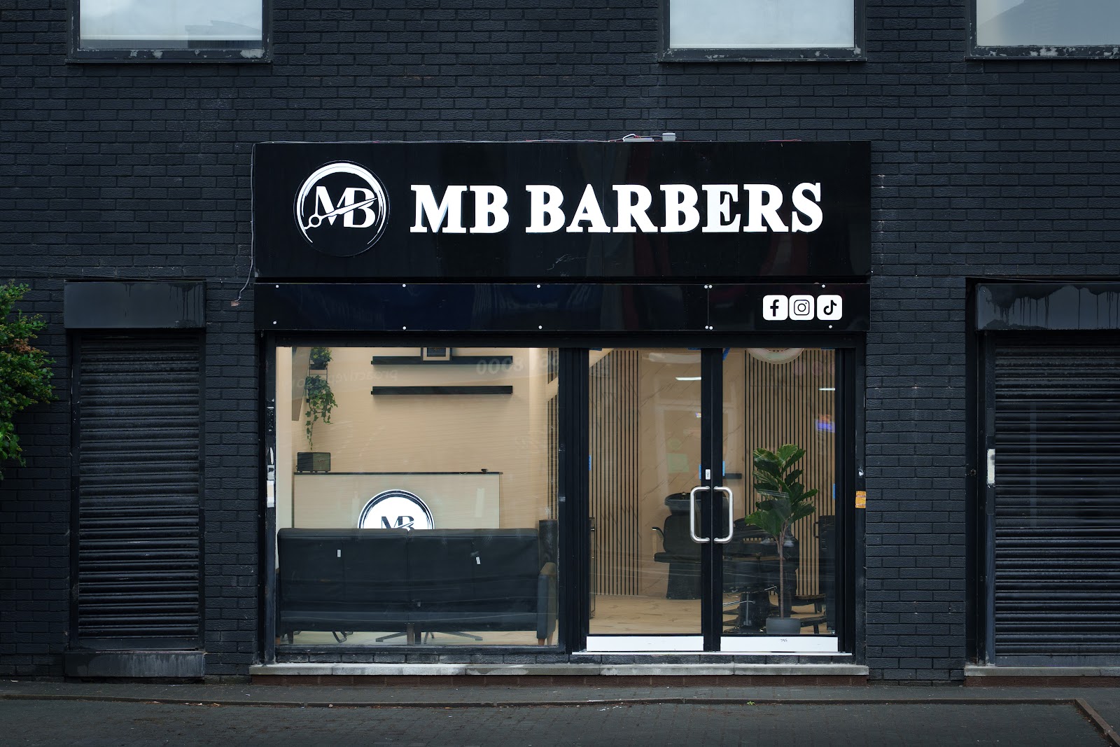 BAAZ cuts, photograph 2.