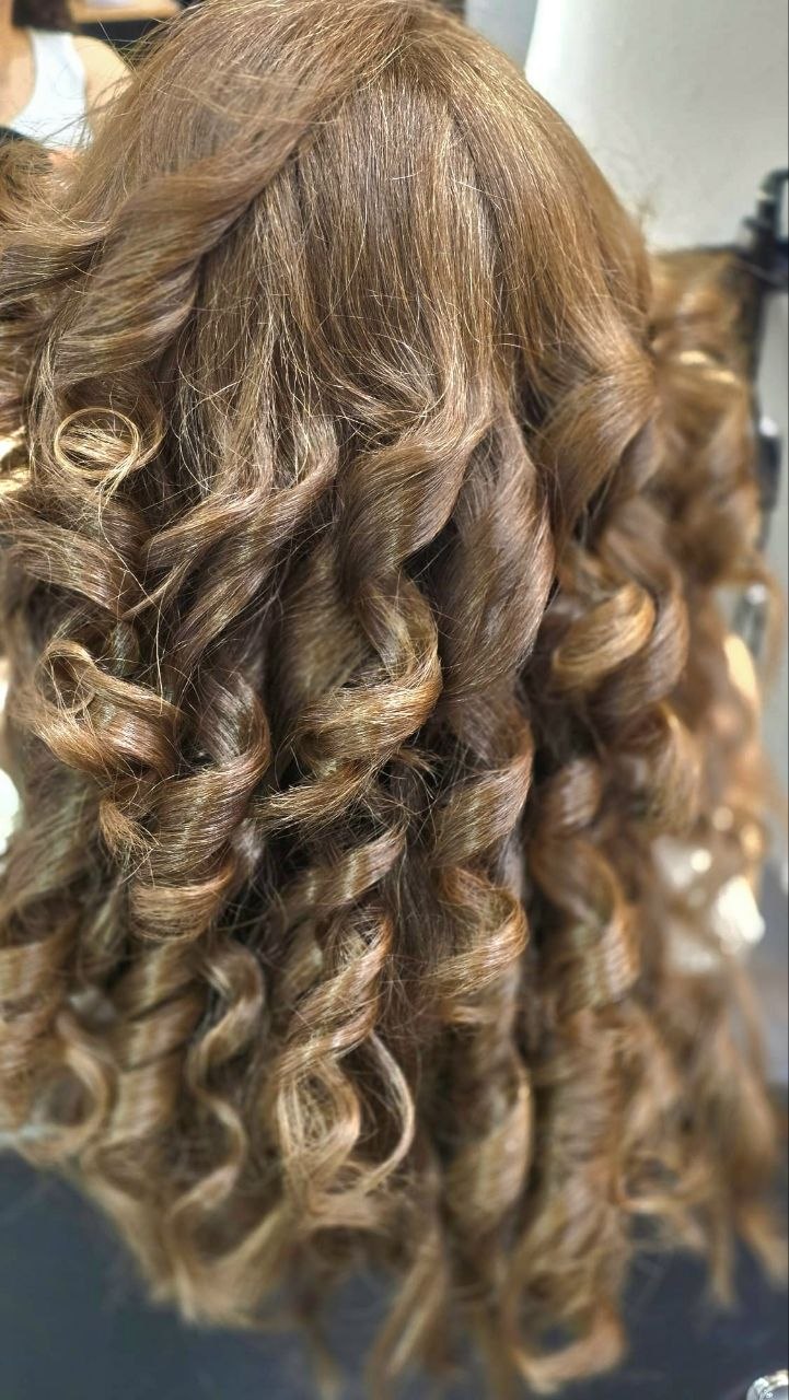 Cut & Glow hair and beauty, photograph 4.
