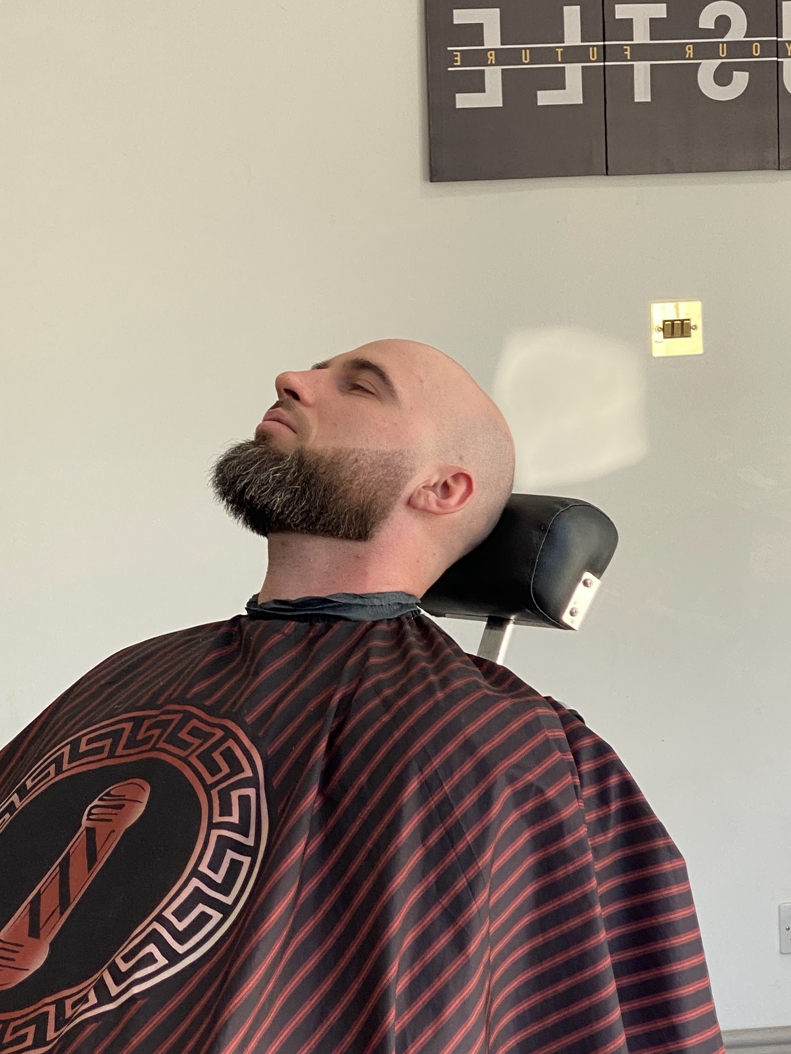 Dovlet Barber, photograph 8.