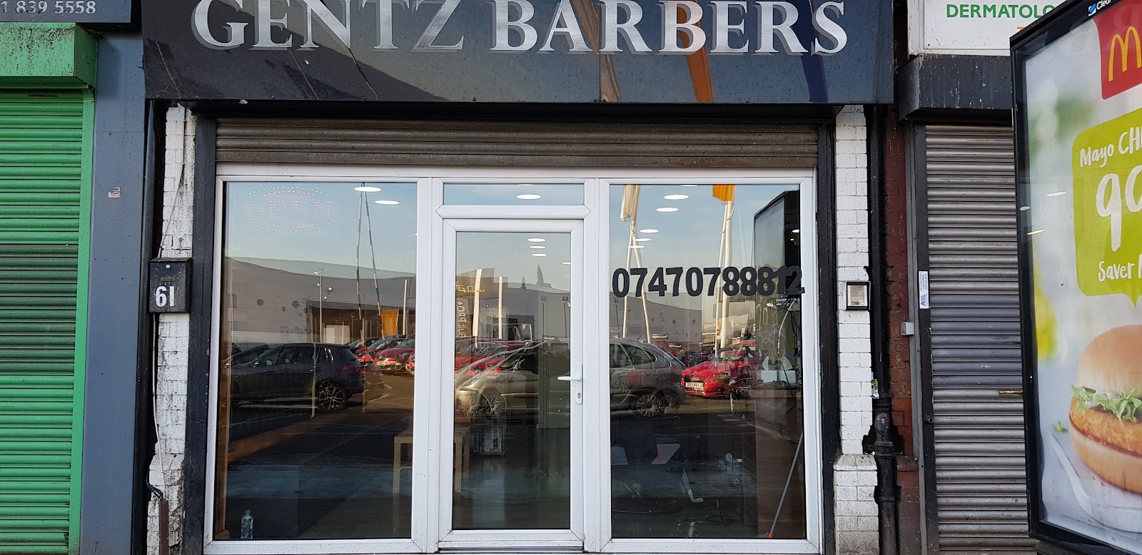 Gentz Barbers, photograph 3.