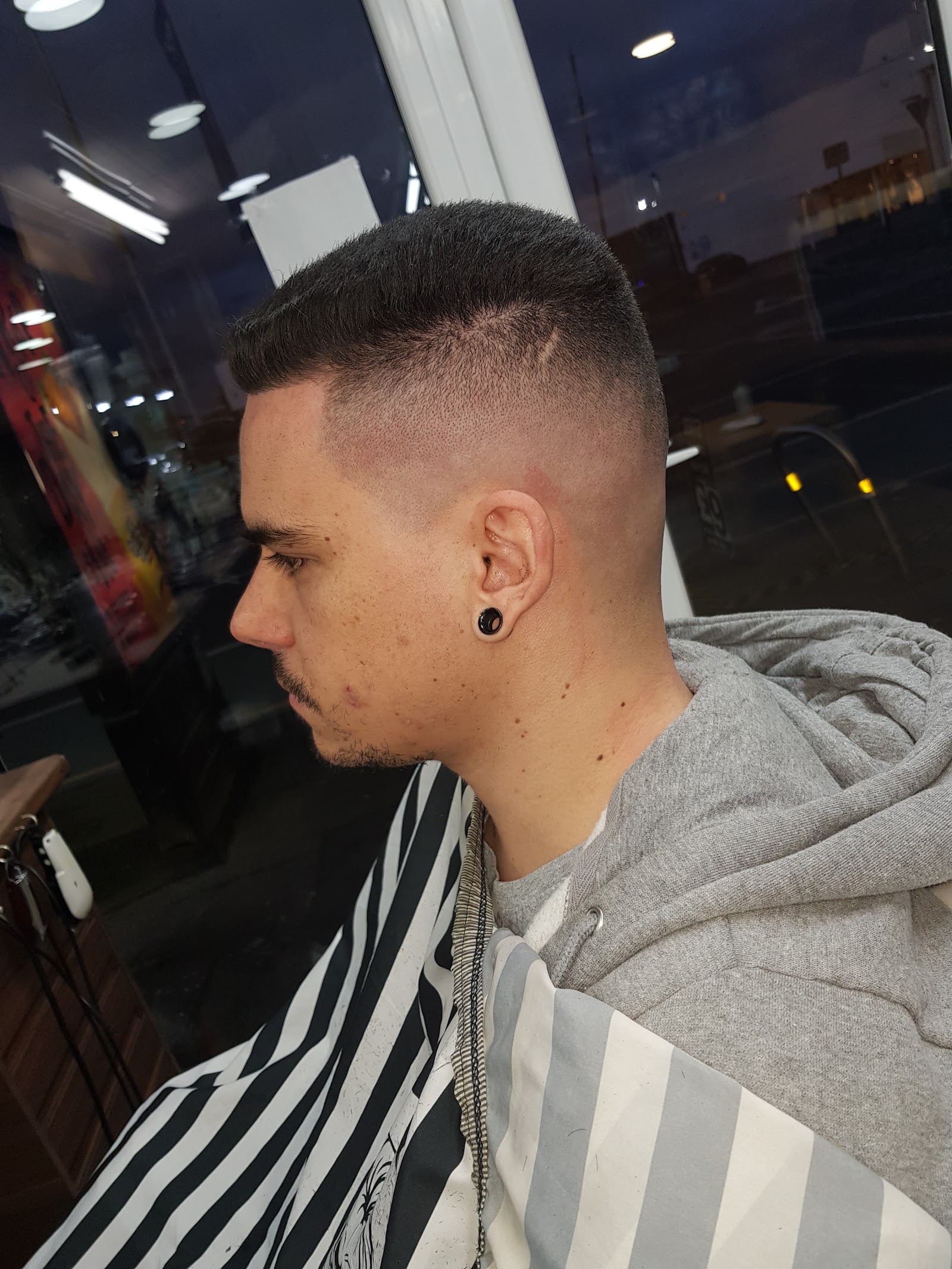 Gentz Barbers, photograph 8.